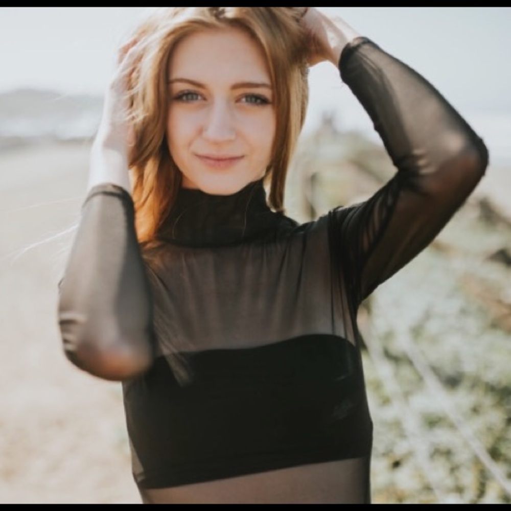 Shear black long sleeve turtle neck